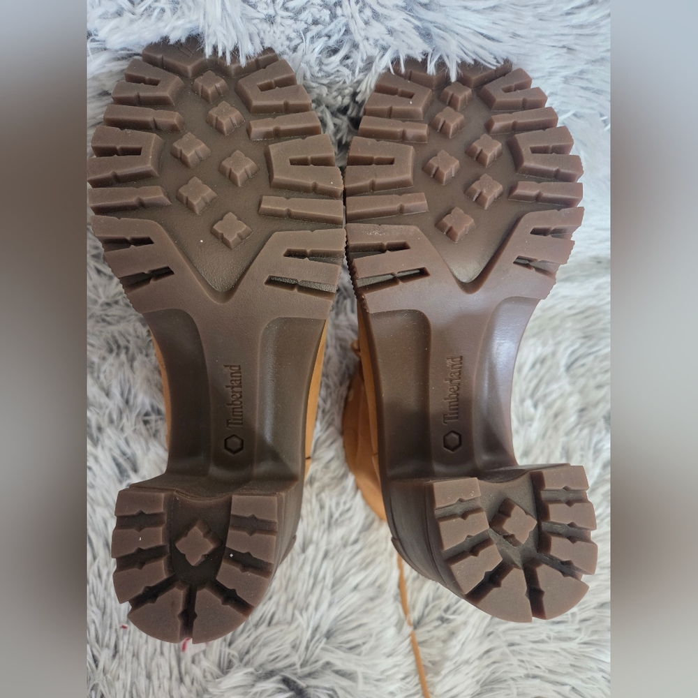 Timberland Women's Tan Heeled Boots - Picture 4 of 9
